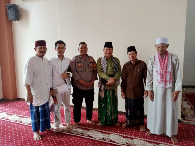 
					Cooling System di Masjid Mujahidin, Bhabinkamtibmas Ajak Warga Perigi Baru Tidak Terprovokasi  Tangerang