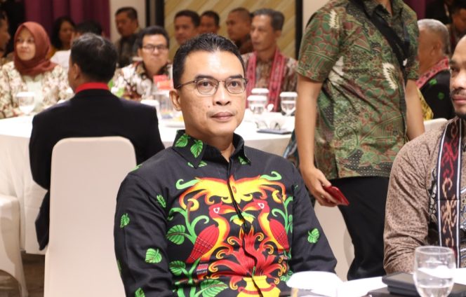 
					Kabid Humas Polda Kalbar Hadiri Malam Puncak HUT ke-18 RUAI TV, Dorong Sinergi Lawan Hoaks
