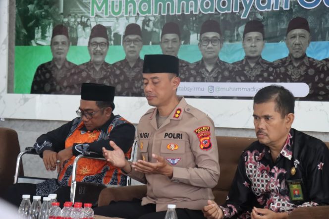 
					Kapolres Garut Jalin Silaturahmi dengan Muhammadiyah dan Persis, Perkuat Sinergi untuk Masyarakat