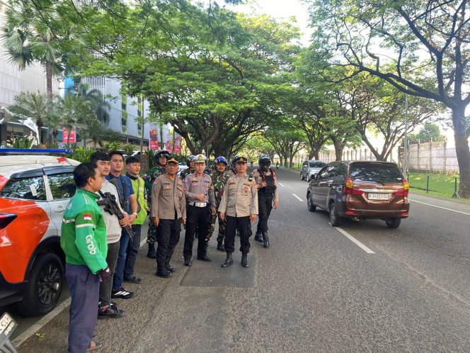 
					Polres Tangsel Gelar Patroli Skala Besar Pagi Hari, Wujudkan Rasa Aman bagi Masyarakat