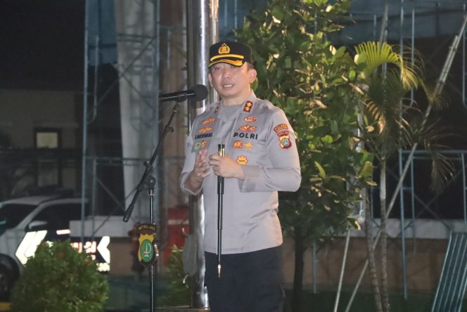 
					Kapolres Tangsel Pimpin Patroli Skala Besar, Wujudkan Kamtibmas Kondusif