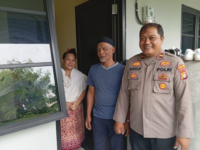 
					Kapolsubsektor Jombang Sambangi Warga Korban Pencurian, Dorong Pelaporan Resmi ke Polsek Ciputat Timur