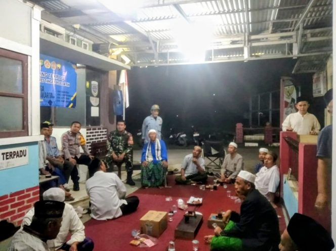 
					Polsek Legok Tinjau Poskamling Terpadu di Desa Kemuning, Ajak Warga Aktif Jaga Kamtibmas