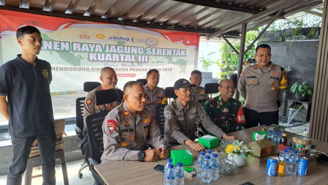 
					Polsek Pagedangan Ikuti Panen Raya Jagung Serentak Kuartal III Secara Daring