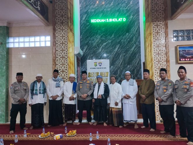 
					Cooling System, Polisi Ajak Warga Satu Jam Mengaji Bersama di Masjid Al Ikhlas Pamulang