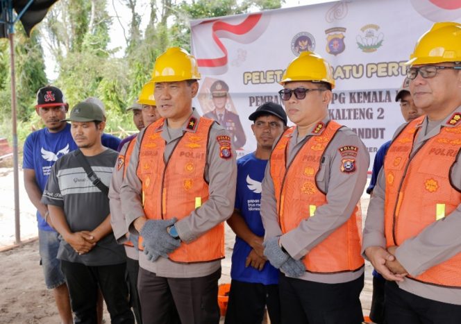 
					Dukung MBG, Polda Kalteng Bangun SPPG Tahap II di Kelurahan Langkai