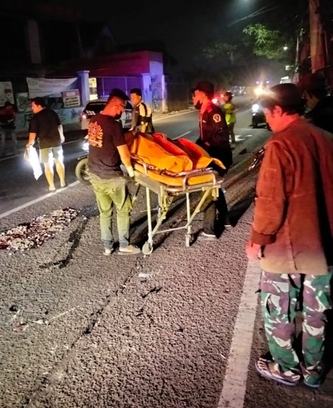 
					Pengendara Motor Tanpa Identitas Tewas dalam Kecelakaan Tunggal di Jalan Arya Putra, Ciputat-Personil Lantas Polsek Ciputat Timur Cek TKP
