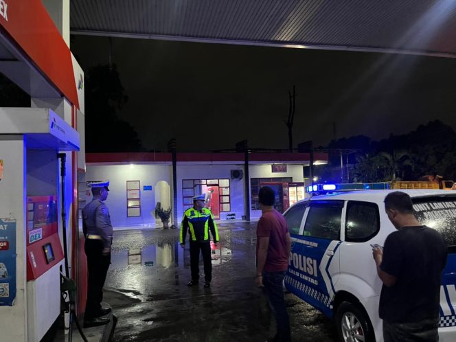 
					Jaga Kamtibmas, Polsek Legok Laksanakan Strong Point di Titik Rawan Kejahatan
