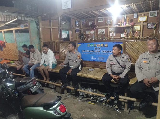 
					Ciptakan Lingkungan Aman, Polsek Cisauk Tinjau Poskamling Desa Cibogo