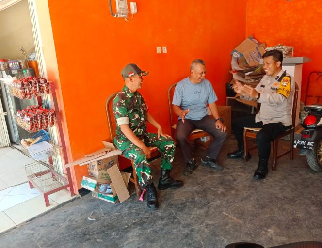 
					Bhabinkamtibmas Lengkong Karya Gelar Cooling System, Ajak Warga Jaga Kondusifitas Lingkungan