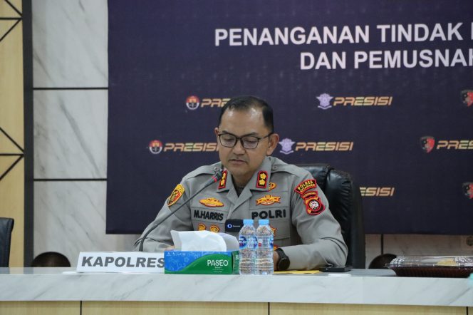 
					Polres Ketapang Gelar Konferensi Pers Penanganan Kasus Pidana Umum Dan Narkotika Serta Pemusnahan Barang Bukti