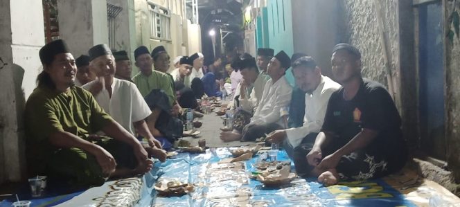 
					Maulid Nabi di Sepatan, Ribuan Warga Antusias Hadiri Tausiyah Kyai Ahmad Alwi Jaka Petir