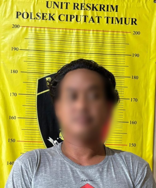 
					Polsek Ciputat Timur Bekuk Pelaku Penganiayaan dengan Golok di Rempoa