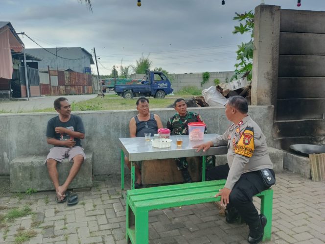 
					Bhabinkamtibmas Bojongkamal dan Babinsa Galang Potensi Masyarakat Jaga Kondusifitas Lingkungan