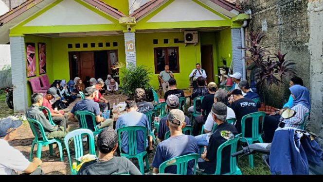 
					Camat Ciputat H. Mamat Blusukan ke Sawah Baru, Dengarkan Keluhan dan Harapan Warga