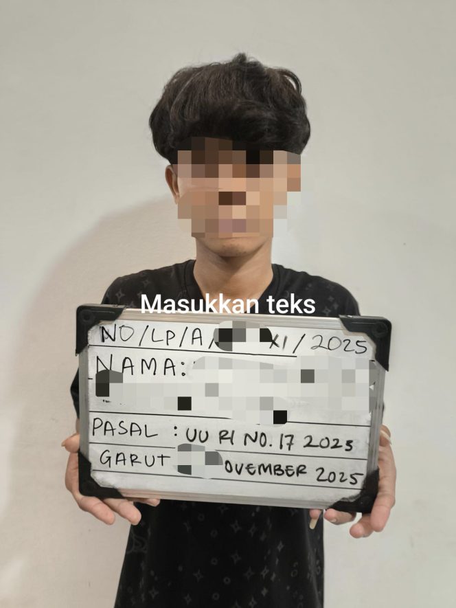 
					Satresnarkoba Polres Garut Amankan Tiga Pelaku Pengedar Obat Terlarang di Limbangan