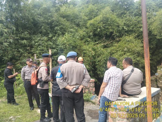 
					Brimob Jabar Survei Jembatan Putus di Kadipaten, Siapkan Solusi Cepat untuk Akses Warga