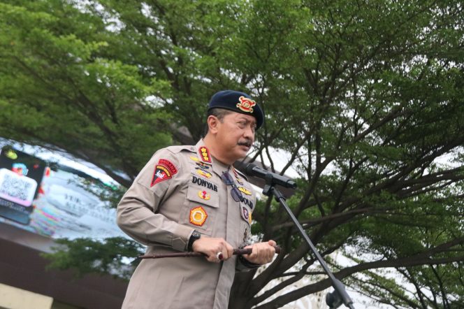 
					Dansat Brimob Polda Jabar Pimpin Apel Gabungan Satker di Mapolda Jabar