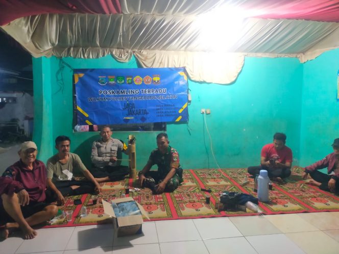 
					Bhabinkamtibmas Kelapa Dua Laksanakan Pengecekan Poskamling Terpadu, Wujudkan Lingkungan Aman dan Kondusif