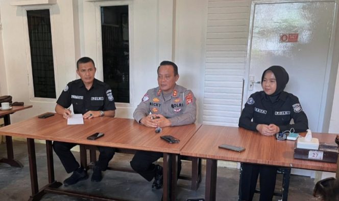 
					Direktorat Lalulintas Polda Kalbar Paparkan Hasil Operasi Zebra Kapuas Tahun 2025