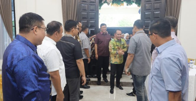 
					Penuh Damai dan Sukacita, Perayaan Natal di Rumjab Kapolda Kalteng Dihadiri Gubernur bersama Forkopimda