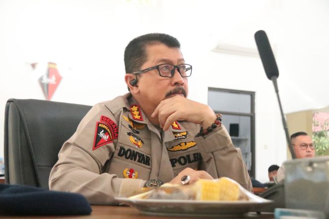 
					Dansat Brimob Jabar Ikuti Zoom Nasional Bahas Quick Wins Operasional Brimob