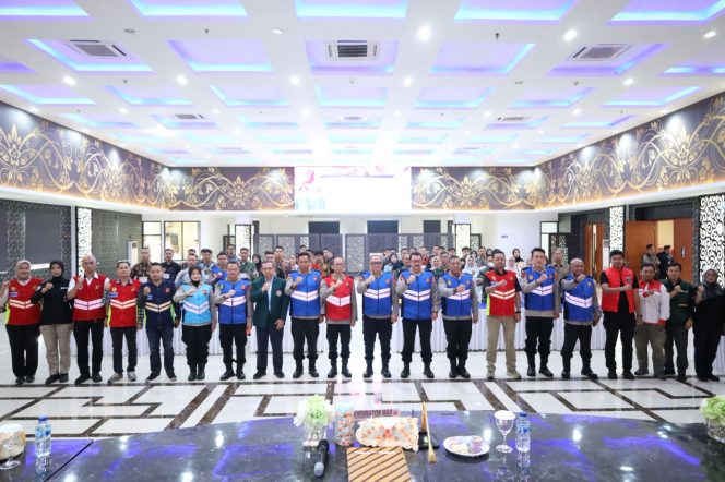 
					Dansat Brimob Jabar Hadiri Penandatanganan Pakta Integritas SIPSS 2026