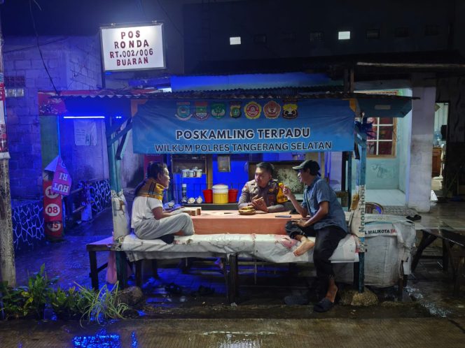 
					Bhabinkamtibmas Kelurahan Buaran Cek Poskamling Terpadu, Perkuat Program Jaga Jakarta+