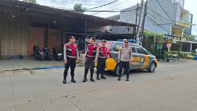 
					Antisipasi Gangguan Kamtibmas, Polsek Pamulang Gelar Patroli Skala Sedang di Jalan Siliwangi Raya