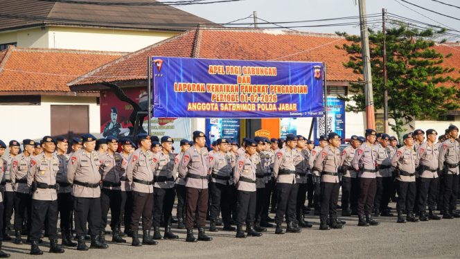 
					Wadansat Brimob Jabar Pimpin Apel Gabungan & Laporan Kenaikan Pangkat Periode 01/02/2026