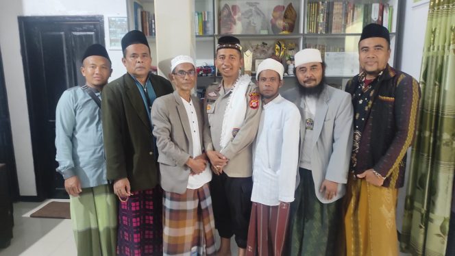 
					Sat Binmas Polres Garut Hadiri Pengajian Nisfu Sya’ban, Perkuat Kamtibmas Lewat Dakwah dan Edukasi