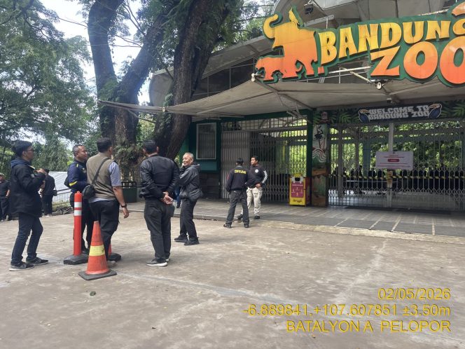 
					Brimob Polda Jabar Amankan Eksekusi Pengosongan Bandung Zoo Secara Humanis dan Kondusif
