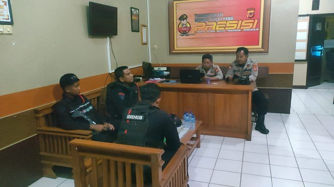 
					Patroli Harkamtibmas Satuan Penindak Perusuh Batalyon D Pelopor di Cineam, Perkuat Sinergi dengan Polsek dan Pengamanan Objek Vital Perbankan