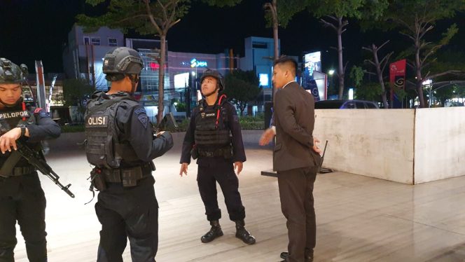 
					Patroli Batalyon C Pelopor Jaga Kondusifitas Wilayah Kota Cirebon pada Malam Hari
