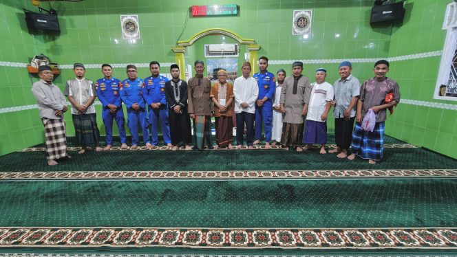 
					Ditpolairud Polda Gorontalo Giat Safari Ramadhan Bersama Masyarakat di Masjid Darul Jalal