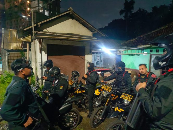 
					Patroli Strong Point Dini Hari, Tim Perintis Presisi Polres Tangsel Antisipasi Tawuran