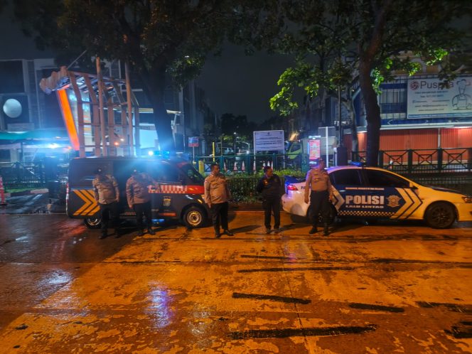 
					Patroli Blue Light dan Operasi Cipta Kondisi Polsek Serpong Jelang Sahur