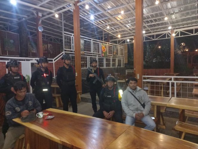 
					Brimob Jabar Perkuat Keamanan Lembang, Patroli Malam Sasar Kawasan Wisata Cikole