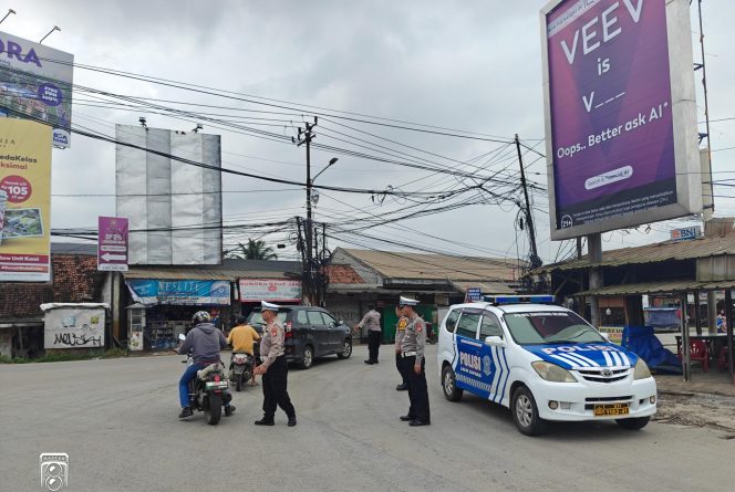 
					Patroli KRYD Skala Sedang Polsek Legok, Antisipasi Kejahatan Jalanan dan Gangguan Kamtibmas