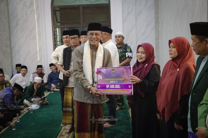 
					Tarling Di Eks Kawedanan Panumbangan, Bupati Ciamis, H. Herdiat Sunarya Ingatkan Waspada Isu Sosial.