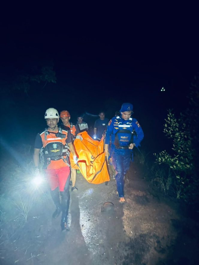 
					Polairud Polda Gorontalo Bersama Tim Sar Temukan Korban Hanyut Di Sungai Desa Garapia 