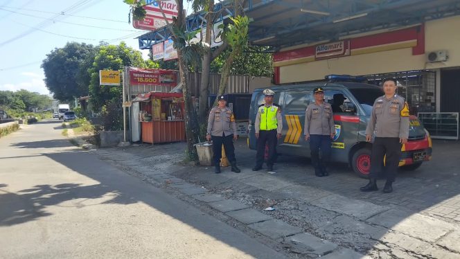 
					Patroli Skala Sedang Polsek Pamulang Antisipasi Gangguan Kamtibmas di Wilayah Pamulang