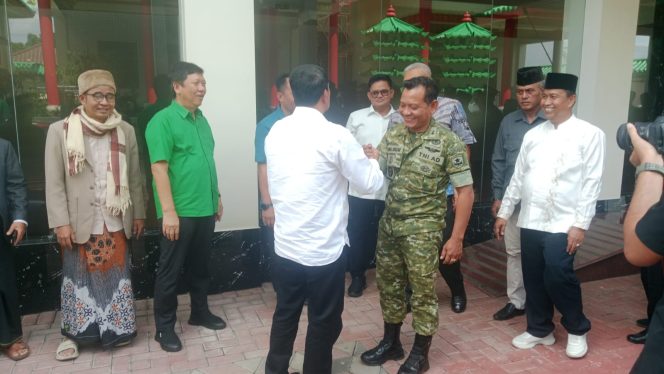 
					Danramil 14/Panongan Hadiri Kunjungan Bupati Tangerang dalam Kegiatan Santunan Anak Yatim dan Pembagian Sembako