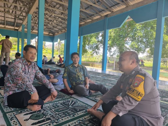 
					Cooling System dan KRYD, Bhabinkamtibmas Situgadung Ajak Warga Jaga Keamanan Lingkungan