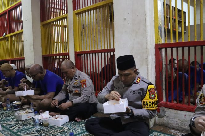 
					Kapolres Tangsel Buka Puasa Bersama Tahanan, Tekankan Refleksi Diri di Bulan Ramadan