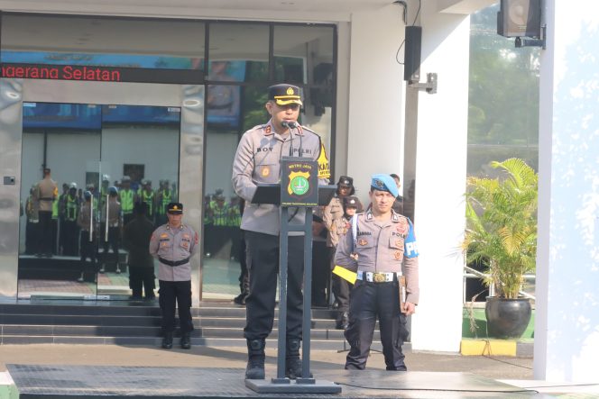 
					Pastikan Aman Saat Takbiran, Polres Tangsel Gelar Apel Pergeseran Pasukan Ops Ketupat Jaya 2026