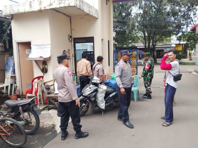 
					Patroli Jalan Kaki di Sekitar Pos PAM Legok Permai, Situasi Aman dan Kondusif