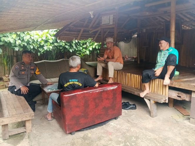 
					Cooling System Humanis, Bhabinkamtibmas Pakulonan Door to Door Jaga Kamtibmas Tetap Kondusif