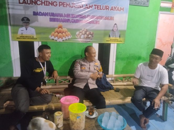 
					Bhabinkamtibmas Desa Cukanggalih Laksanakan Sambang Warga dan Sampaikan Pesan Kamtibmas