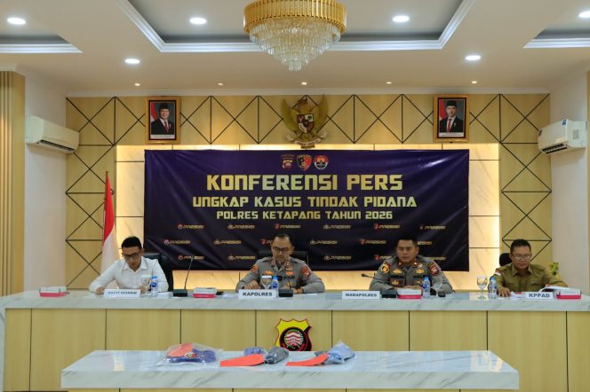 
					Polres Ketapang Gelar Konferensi Pers Ungkap Kasus Curanmor, Amankan 17 Barang Bukti dan 6 Tersangka